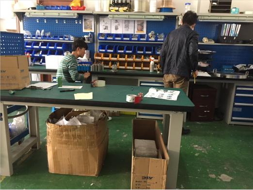 天金岡鉗工工作桌--客戶場(chǎng)景 天金岡鉗工工作桌--客戶場(chǎng)景