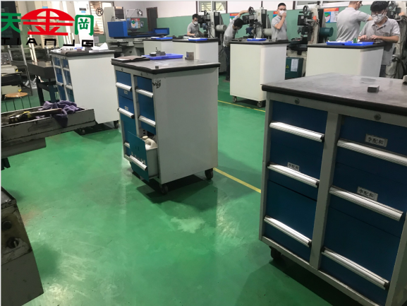 天金岡工具柜生產(chǎn)廠家--客戶場(chǎng)景 天金岡工具柜生產(chǎn)廠家--客戶場(chǎng)景
