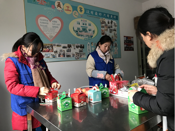 天金岡恭祝大家圣誕快樂 天金岡恭祝大家圣誕快樂
